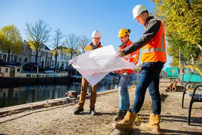 Strukton herstelt historische kade